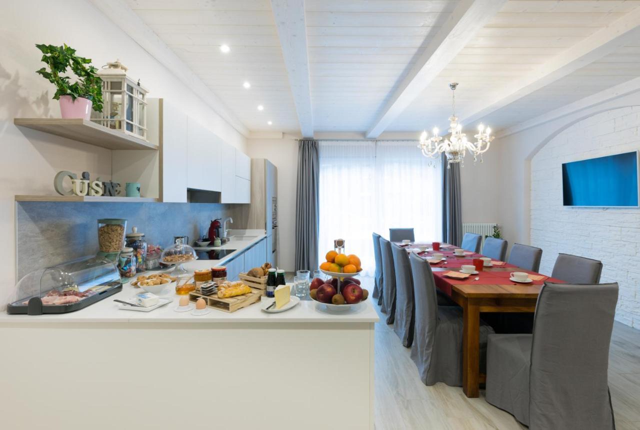 Residenza Conca Verde B&B La Suite Rogolo Екстер'єр фото